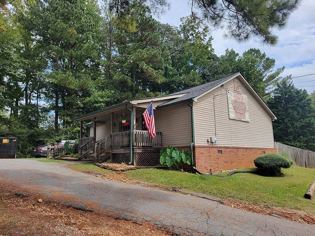 Pops Dawg House in Dallas, GA by John Phelan